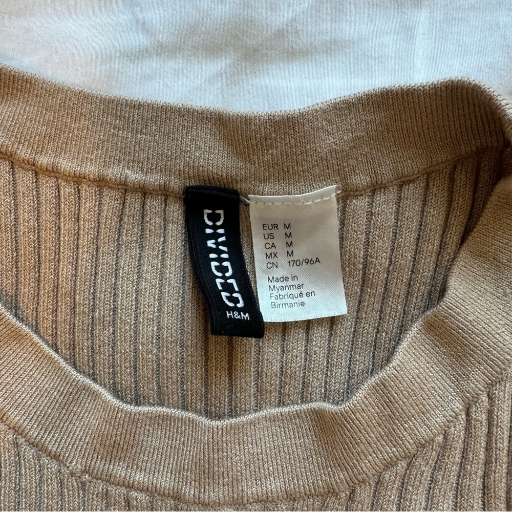 H&M Divided Ribbed Tan Crop - Picture 2 of 2